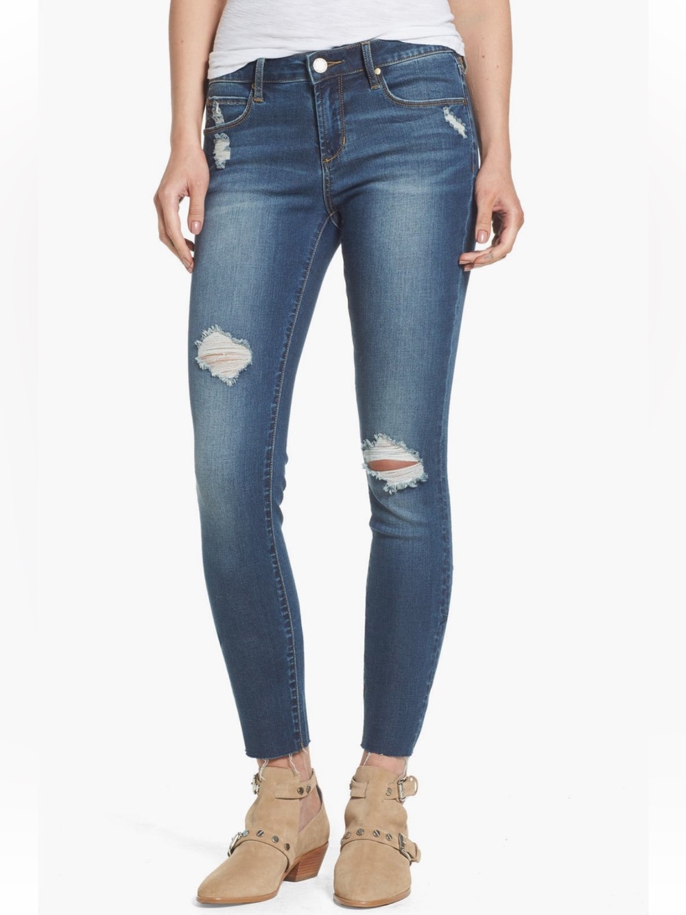 Articles of Society Sarah Distressed Skinny Jean Size 26